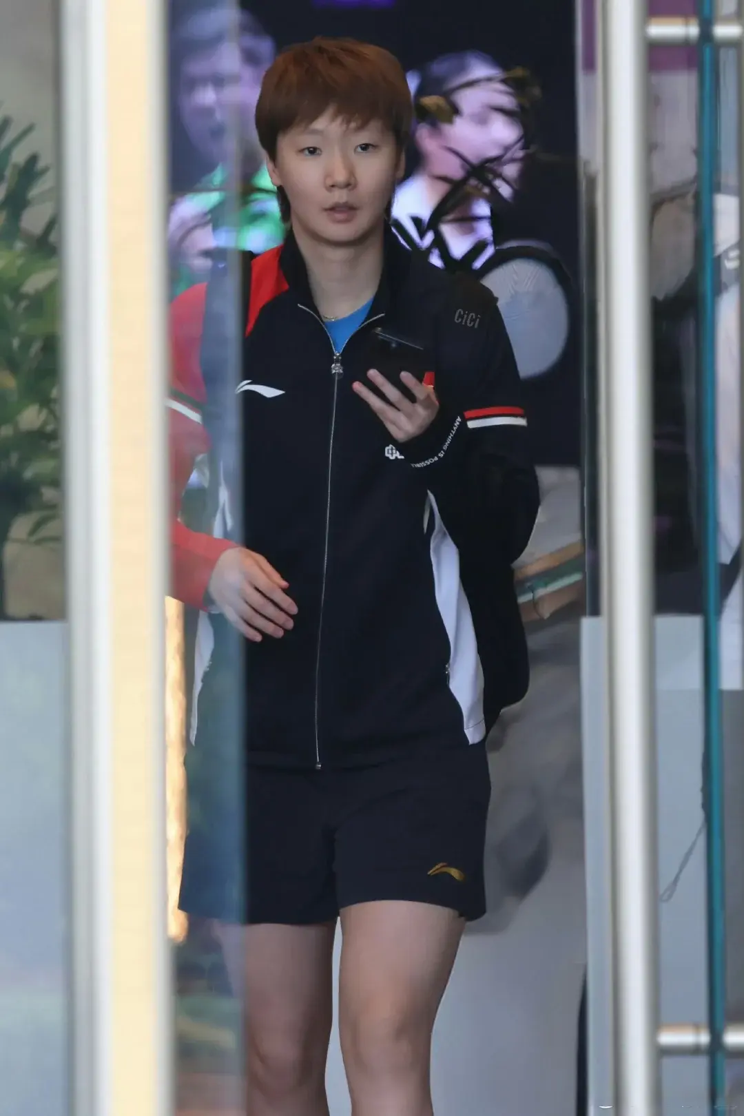 不易的男双, amp 不易的男双, amp